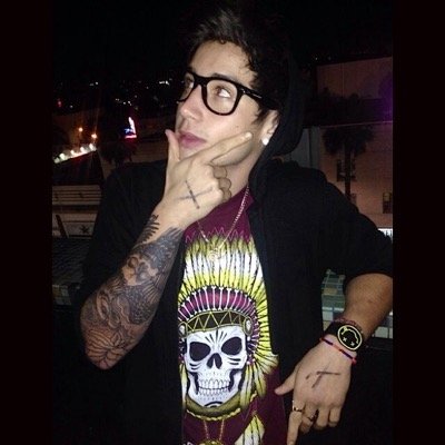 I'm not in love, 'cause I'm a mess. I'm not high, I'm just fucked up.