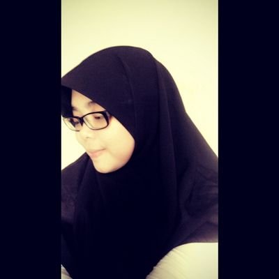 fathiaAW's profile picture. 