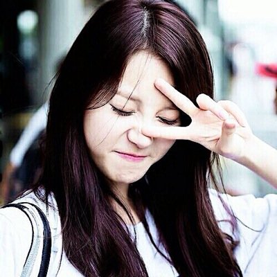 @paperheartsrp. dont worry she'll be back at least a guy like me doesnt have to roleplay a girl wow that was awkward.