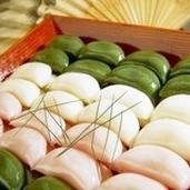서울시 용산구 이태원 중앙경리단 근처에 위치한 모시떡이 맛있는 행운떡전문점 입니다. 영업시간: 06:00~21:00 주문전화:010-9048-3990 or 02-793-2208