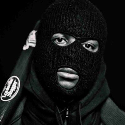 Rapper/Hustler | #iSpitThatHeat aka Ski Mask | Music Coming Soon... Just signed to #TMT Follow the BO$$ @FloydMayweather