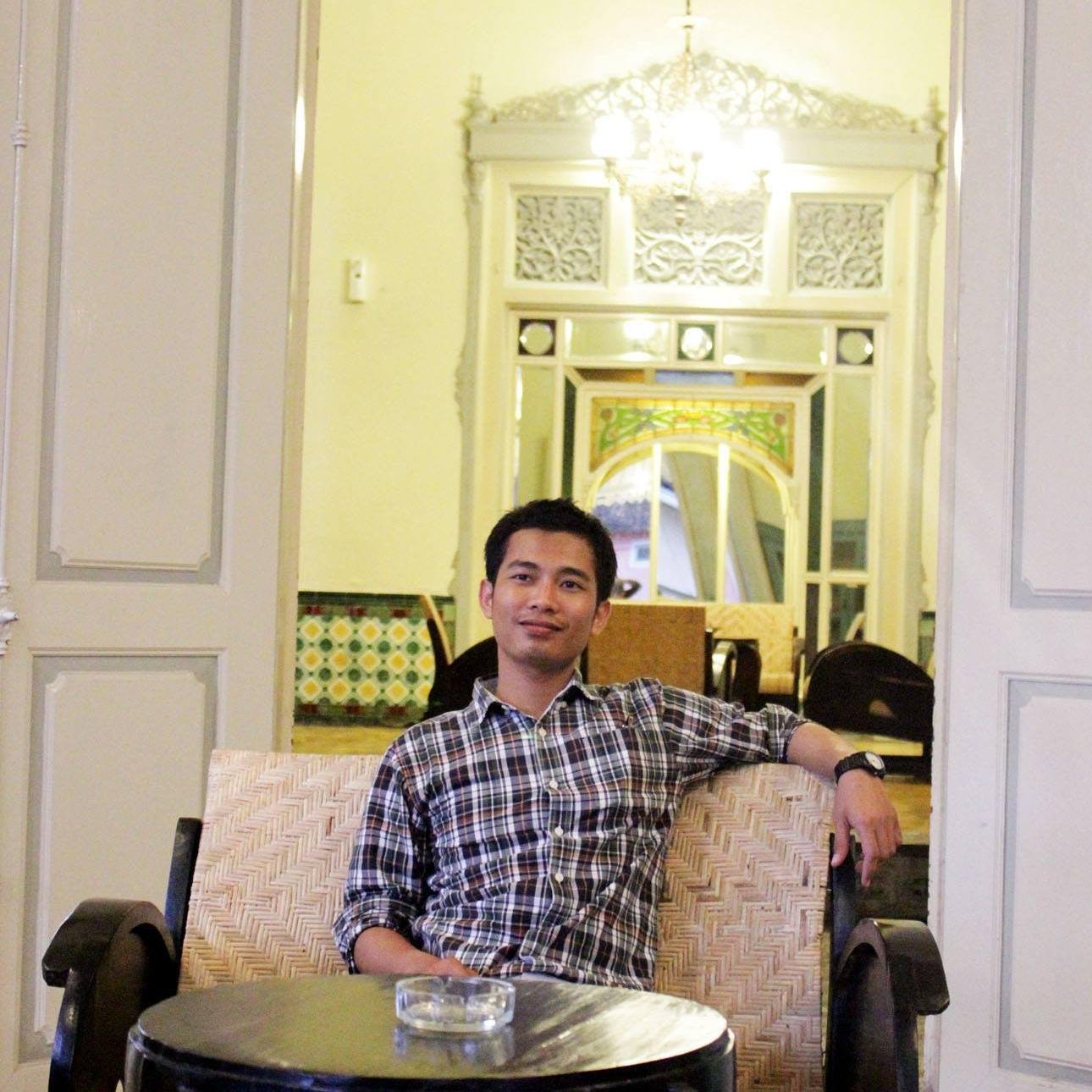 Suka Dolan | Suka Nulis | Suka Fotografi | Suka Sejarah I