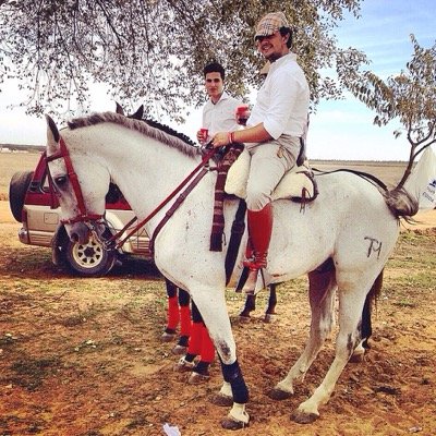 Propietario de Bar Periqui Chico y aficionado a los caballos