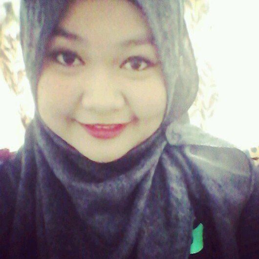 im simple...Every budy can be ma friends wechat : pu3ninety3   insta : puteri_hppy