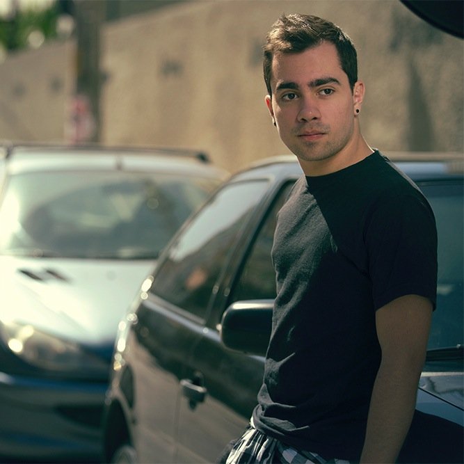Perfil de divulgação do cantor e compositor DUARTE (@drunkalone)