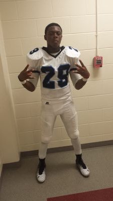 Jus a man trying to work hard for wat I want   #footballislife carroll tiger
