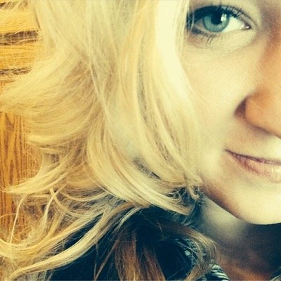 alyssamerkl2's profile picture. hi my tweets are only a small glimpse of what goes on in this head.