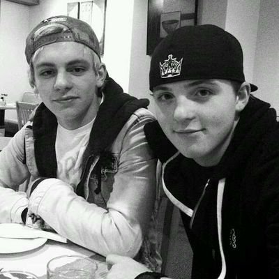 Hey, bro and manager of R5. I'm cool, duh!