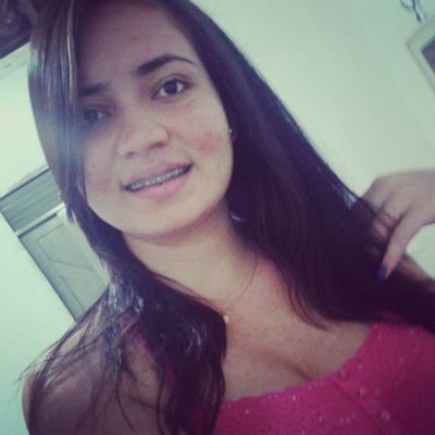 19 anos, Corinthiana,Virginiana Timida,chata,criançona,complicada, Namorada do Dayvid e etc...