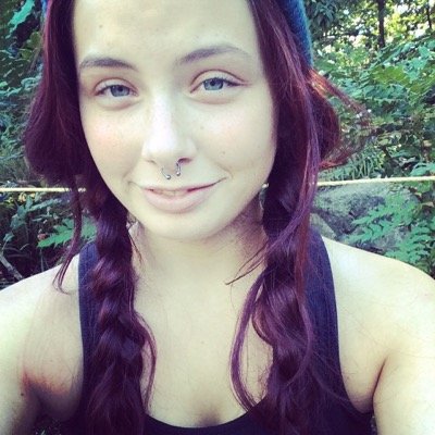 I am Liz! Forest and candy lover!! I always have an open ear so talk to me! All the good stuff is green!