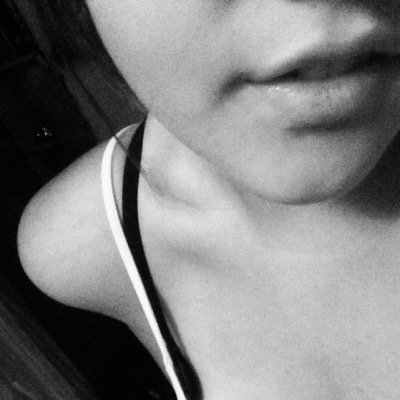 18 suicidal, SH, bulimic, bipolar disorder, lesbian, anxiety disorder, avi is me.