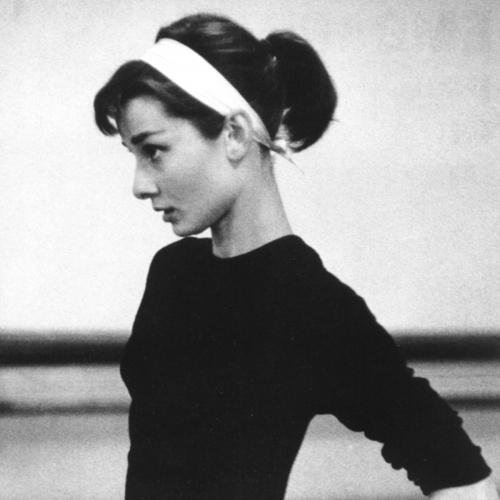 Je retweete beaucoup, mais quand il s'agit de cinéma, danse, tennis et littérature, je fais un peu plus d'efforts :)