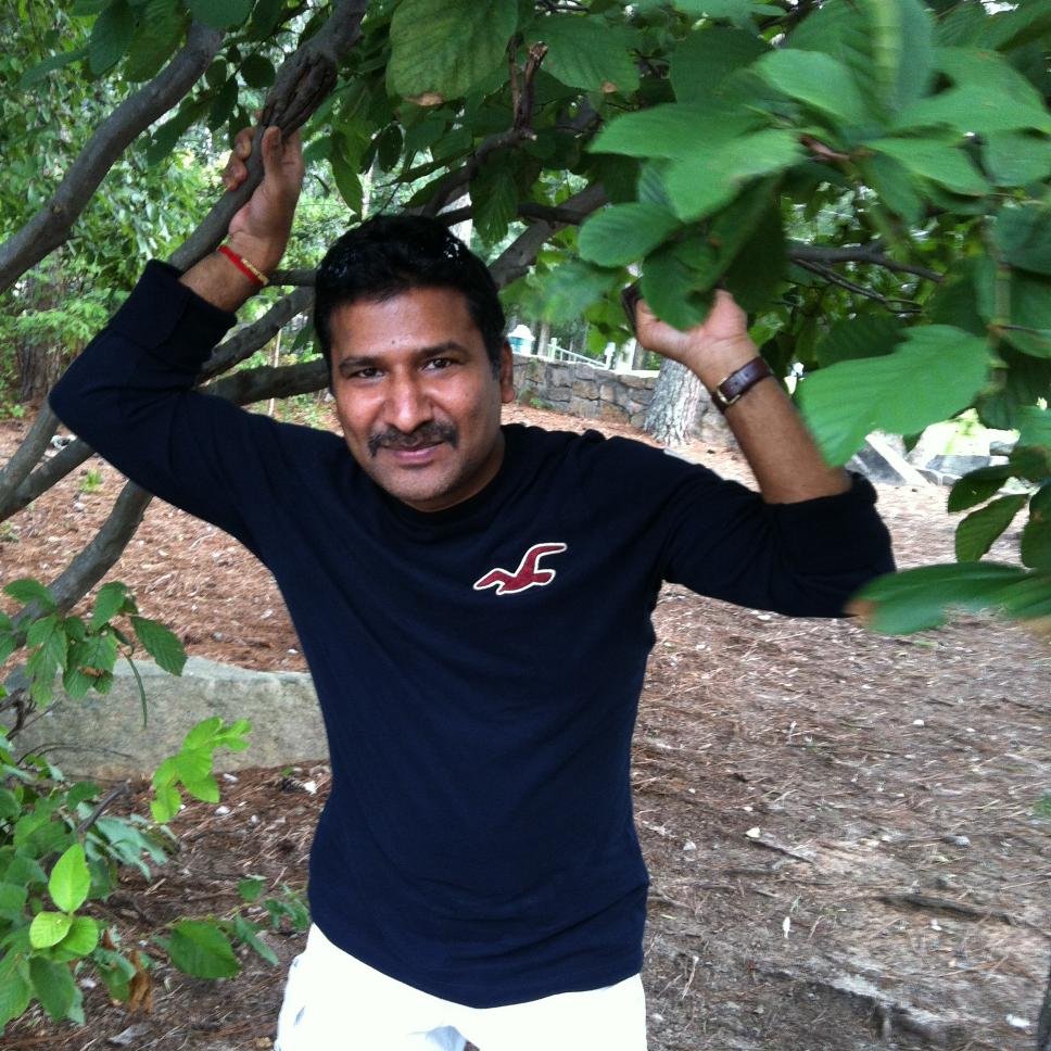 Basvenugrom's profile picture. 