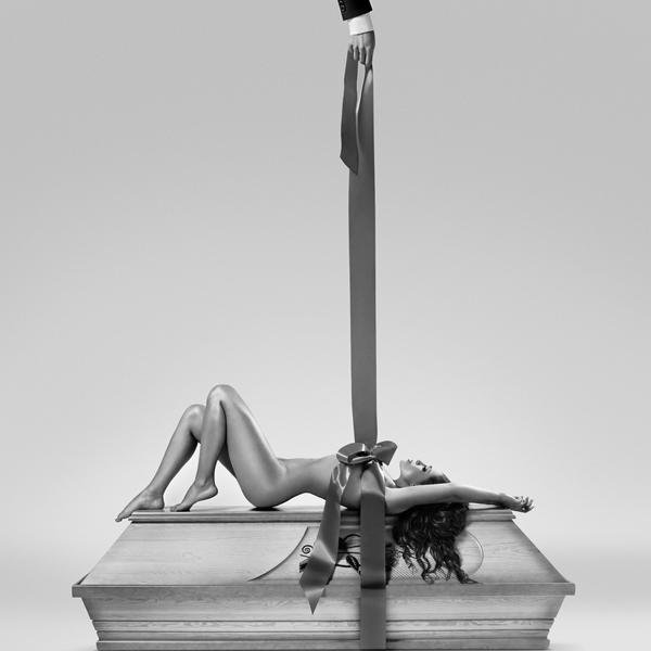 LindnerCalendar's profile picture. Do ordinary coffins match nude girls? No, but Lindner coffins definitely do – quality, beautiful ornaments, modern design. Everlasting beauty! (sometimes NSFW)
