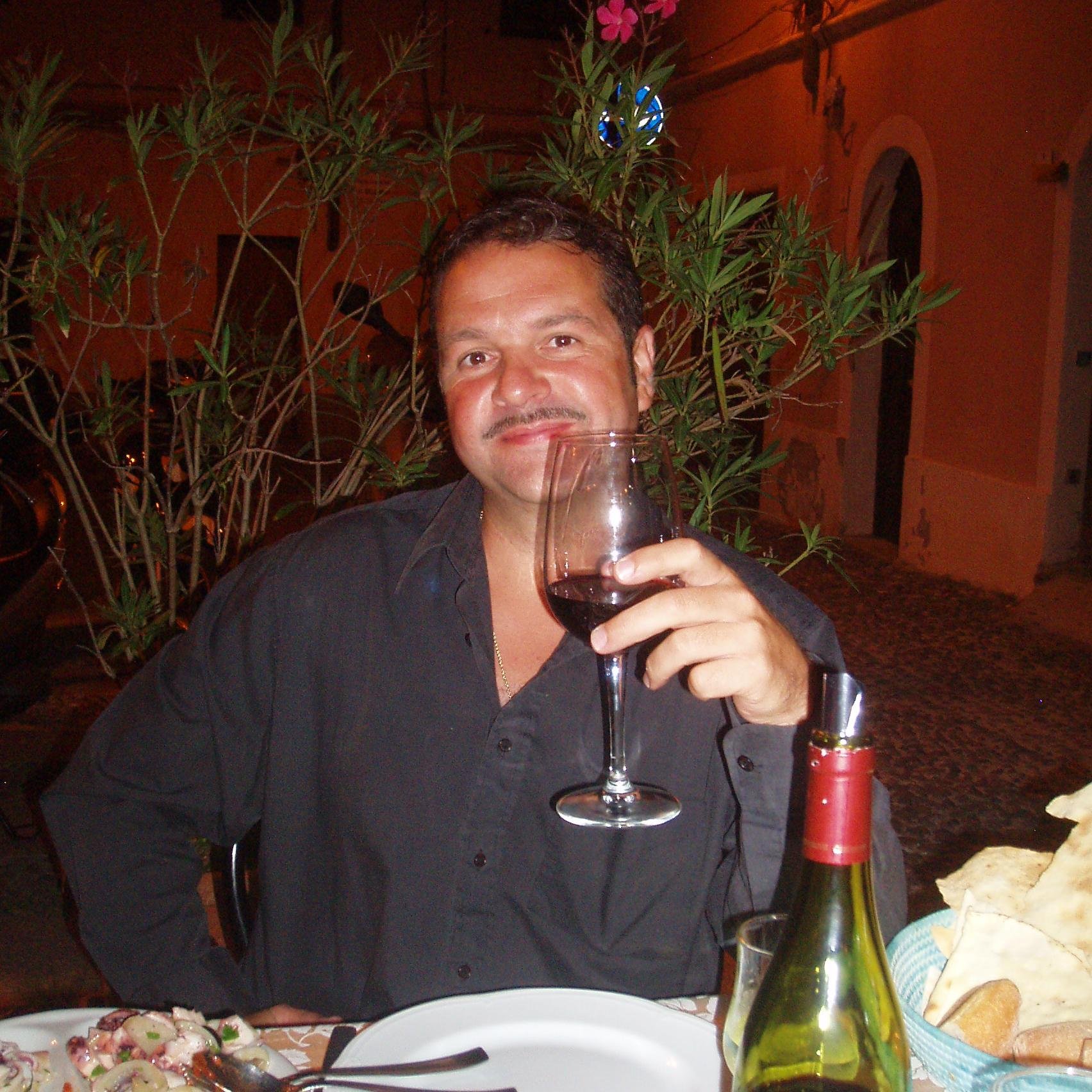 StoneSD64's profile picture. Born in Solihull & work in the automotive industry.