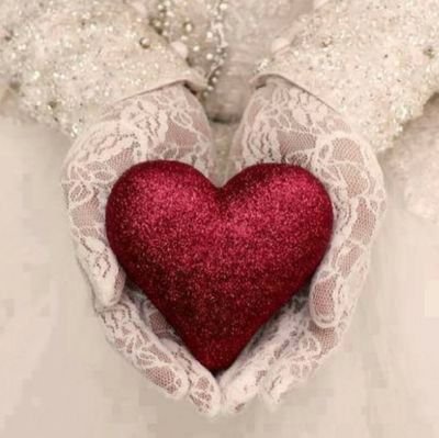 بعض القلوب♡♡تظل قطعة منا←حتى وإن ابعدها القدر عنا…