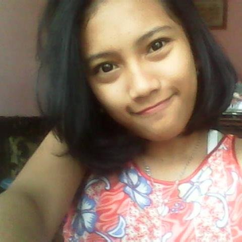 berpacarandengan ricki agustian :* :* 3 @balbul12,@kecilbunga