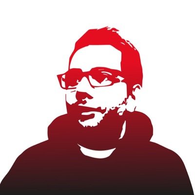 Youtuber amante de las series, el pádel, los videojuegos y las hamburguesas.