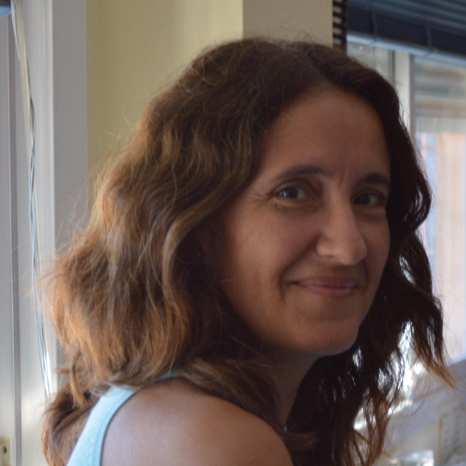 Arquitecto Técnico,  Comunicación y Marketing en @albedosolar y en ACE Servicios Energéticos S.L.