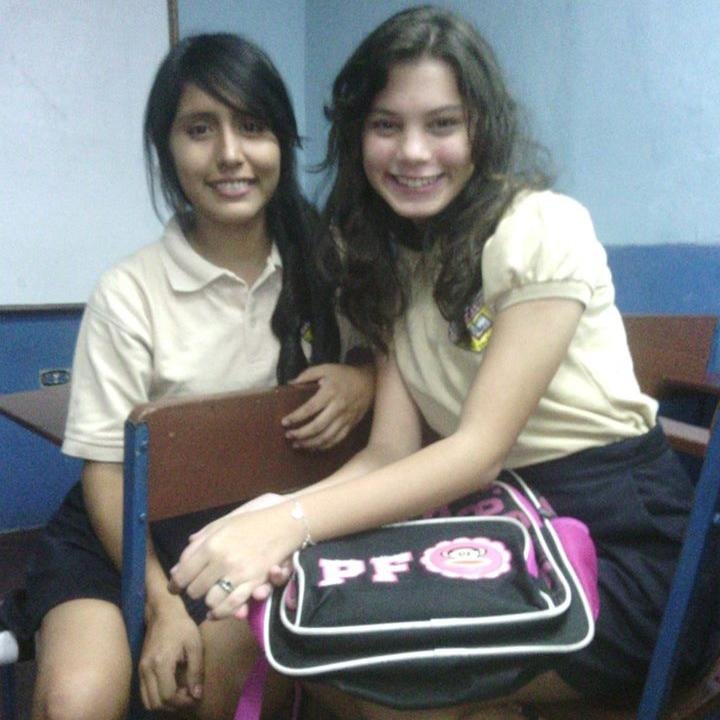 16. Directioner.. -Algún día seré una fotógrafa profesional, pero por lo momentos digamos que soy un intento de eso.