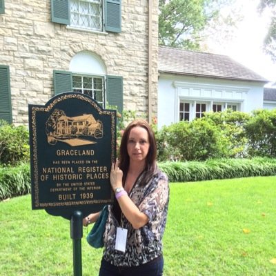 debihodge's profile picture. 