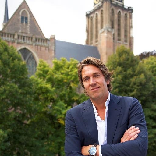 Onbevangen ondernemer uit Dordrecht. Bedrijf: Dudok Groep. Vlaggenschip: Post120, Dordrecht. Liefhebber van alles wat met smaak en klasse is gebouwd.