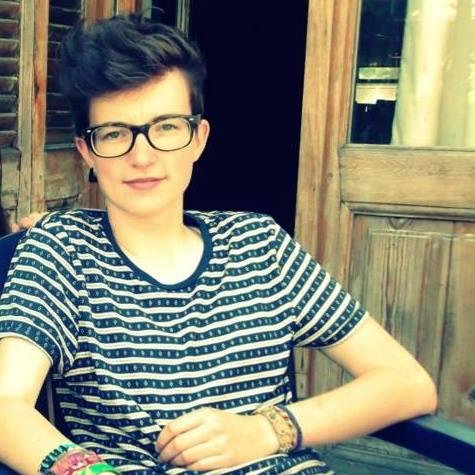 PaulienVrf's profile picture. I wanna see movies of my dreams - Built To Spill