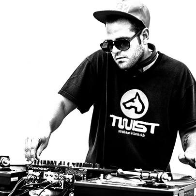 Ruben Asensio – aka DjAssassin 

- DRUM AND BASS IS BACK -

Labels: 
SoulRecords 
AntiClockWise