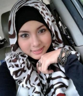 persahabatan lbh utama dr cinta