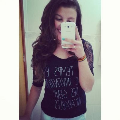 paz e amor é o que eu quero pra nós '8