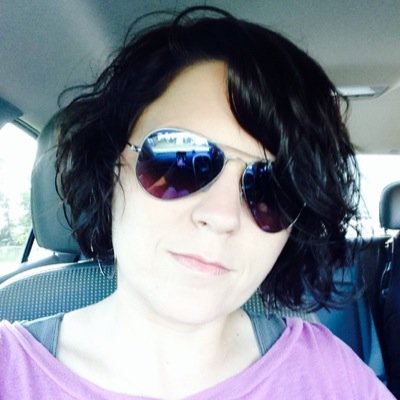 daniellegreen27's profile picture. 