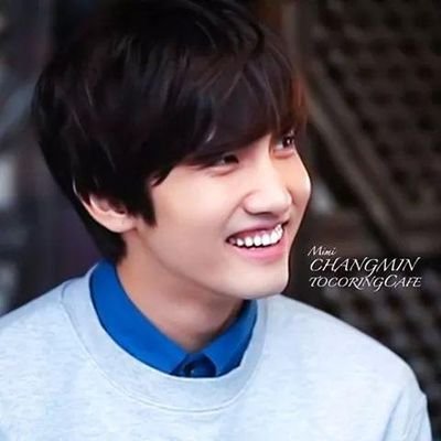 봄날의 로맨스(W.greeting)
 대학생 심창민. 맞팔은 패계만. 정윤호씨 애인. 순둥이 같은 성격. 화사하던 봄날, 사랑이 성큼 우리 앞으로 다가왔다.