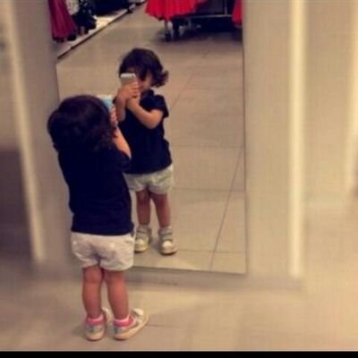 هناك احلام وامنيات الهي امطرني بجود عطائك وقل لها كوني لتكون الهي حققها لي وبارك لي فيها (دعواتكم)
