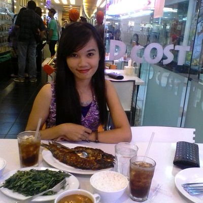 just call me haNy , I live in Palembang,Indonesia.
I don't have brother and sister I only one ...
my hobbies are read , listen the music, travelling , etc...
