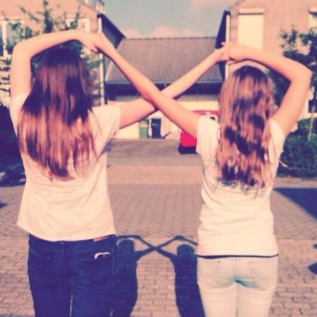 Sinds kort doet Jacklynn samen met ons account! Jacklynn = Jacklynn Summer = Albatraoz Lisanne = iLisanne.