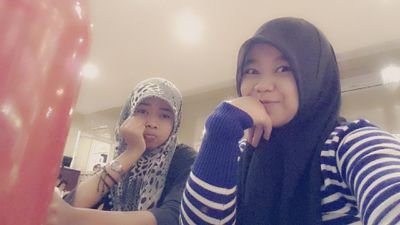 Alumni SDN 2 Sidorahayu, SMPN 2 Belitang, dan SMAN 1 Belitang. S1 in  University of Ahmad Dahlan Yogyakarta.