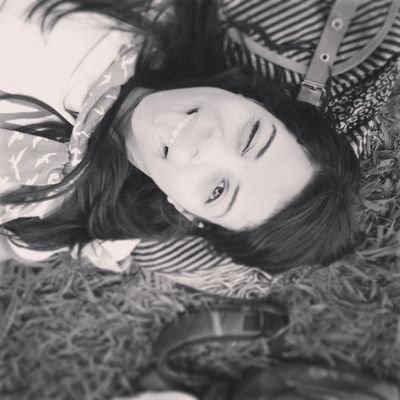 Quanto menos as pessoas souberem da sua vida , mais vc será feliz ☀