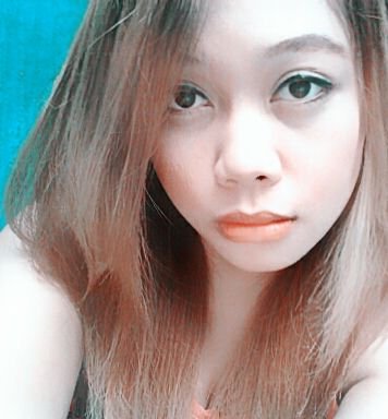 You don't know me, So SHUT UP boys, So SHUT UP girls, Shut Up Shut Up |