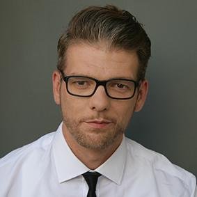Hello, I'm a tailor for communication and I work and live near Frankfurt/Main, Germany.