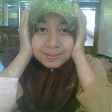 NenaYunitaAsari's profile picture. Allah | Ibuk | Persaudaraan Setia Hati Terate | Marine science '14