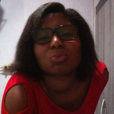 Sou uma menina que já aprendeu muito na vida, com os meus altos e baixo!!!! Sempre querendo mais experiências apesar de todas que eu já passei.....