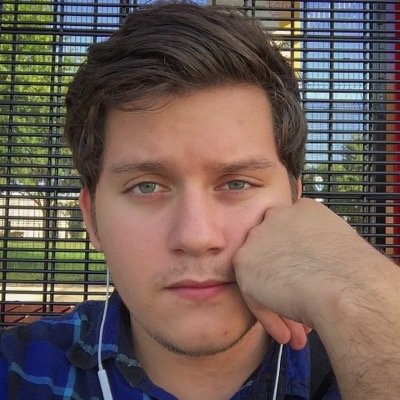Christian Pantoja || 30 || Español / English