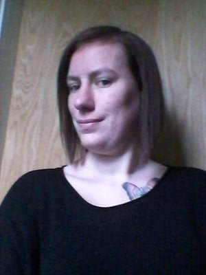 hi im kim 27 years old with a 5 year old daughter and got a niece aswell and im single