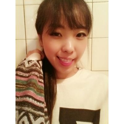 jujuwing's profile picture. 커피. 담배. 음악. 일은 취미. 취미는 즐김. 이야기는 꽃.