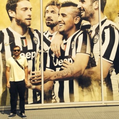 Les Roches Hotelier. Fino alla fine Forza Juventus. Emelec, mi Bombillo querido. Mucho, mucho fútbol, sobre todo Serie A d'Italia. Got some bullshit for u too!