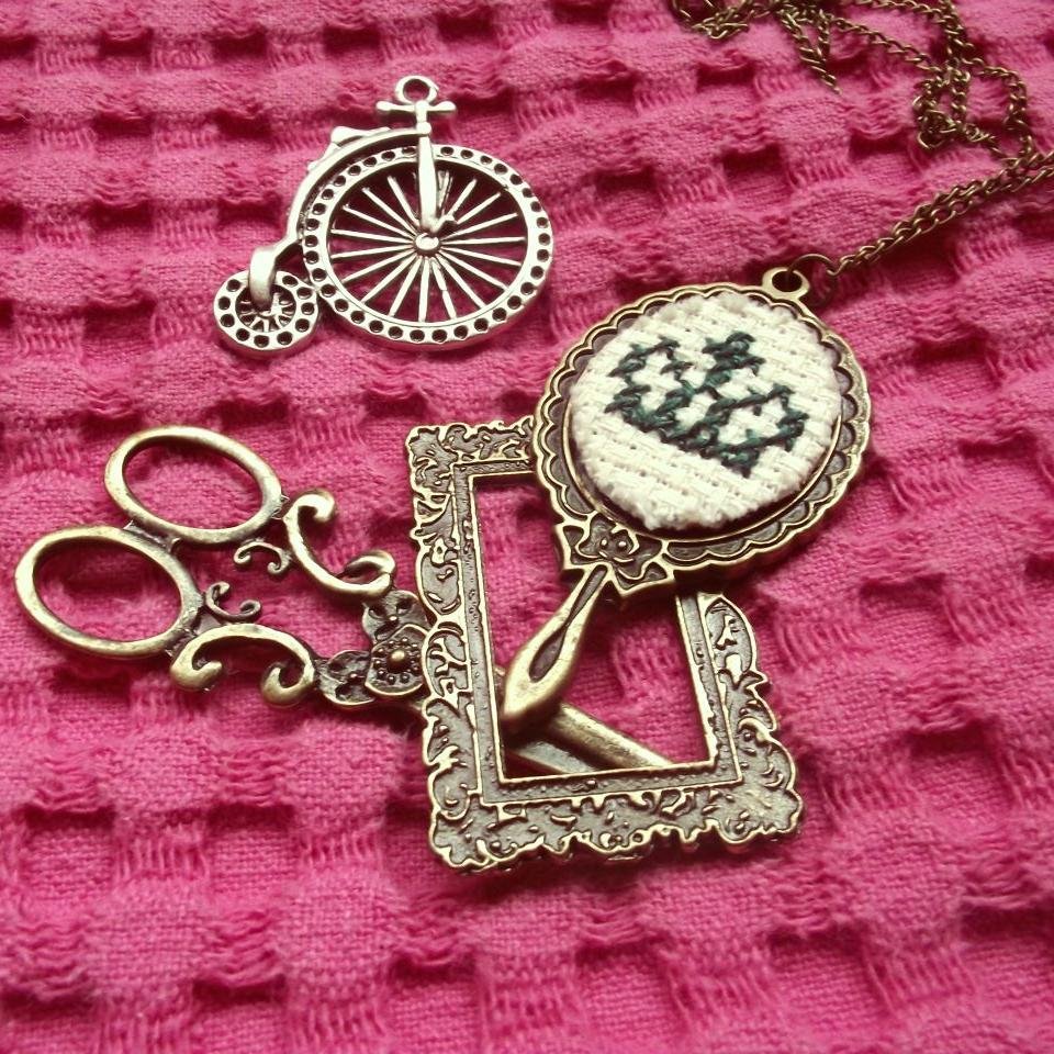 ennurylmaz16's profile picture. 