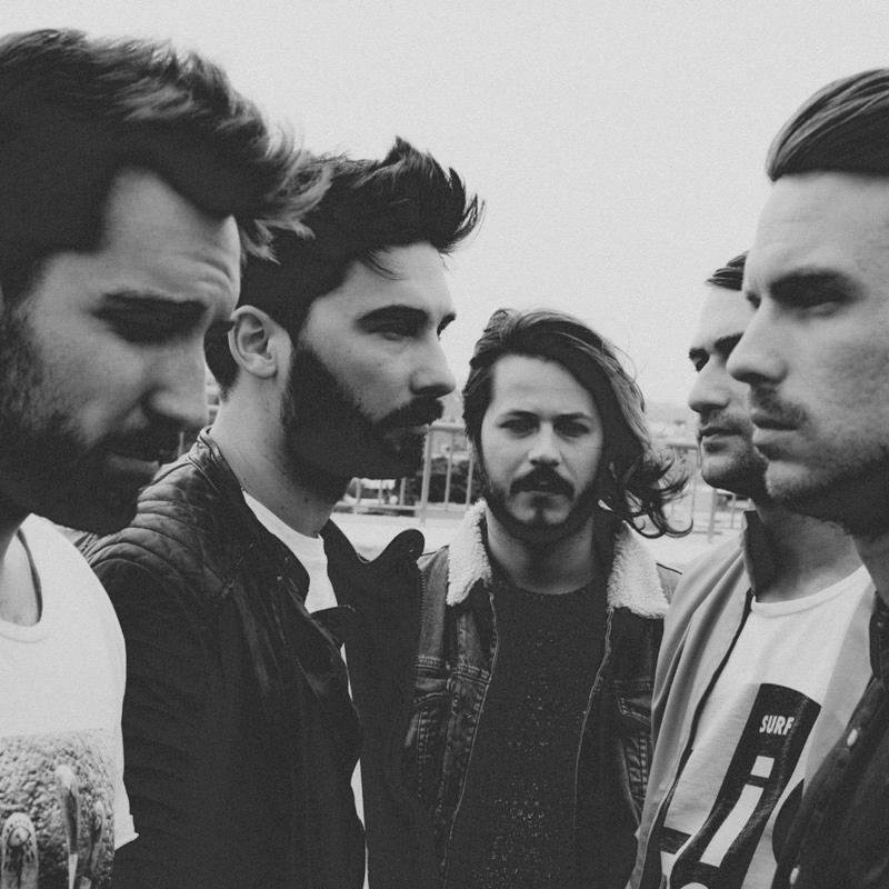 ¡Hola! Somos You Me At Six Chile, siguenos y entérate de todo lo relacionado con la banda británica. https://t.co/O2hU9xfdGC