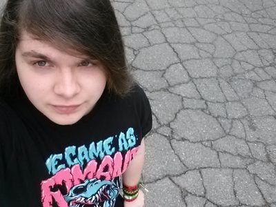 19/Bands/Skateboarding,Longboarding/Eating/Sleeping.