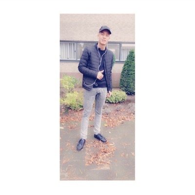 Wanneer het slecht gaat wil iedereen met god praten wanneer het goed gaat wil iedereen hem loslaten - emms