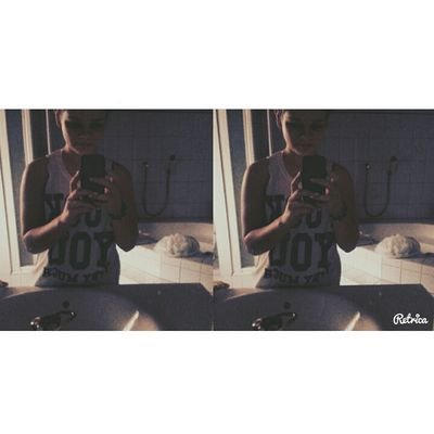 this is real. this is me :). |Harry styles❤| Benziler❤|Luke hemmings❤| |Directioner❤| |5sos❤|
